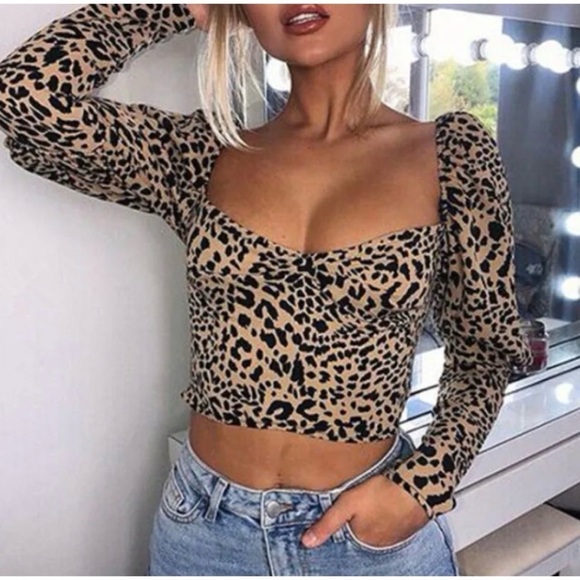 Shein leopard animal print top light grey blouse feminine cute S sweetheart new - Picture 7 of 7